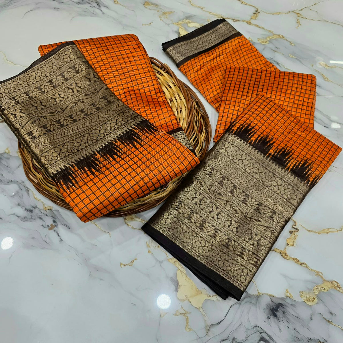 Checked Silk Contrast Border Saree