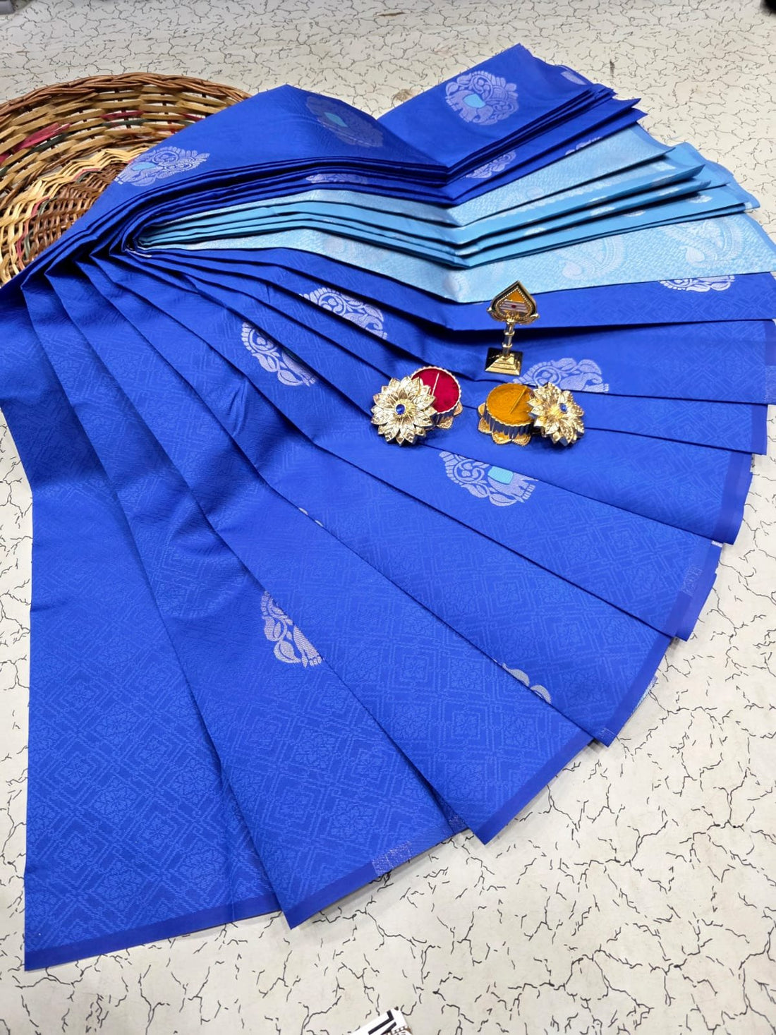 MuthuNila Soft Silk Saree