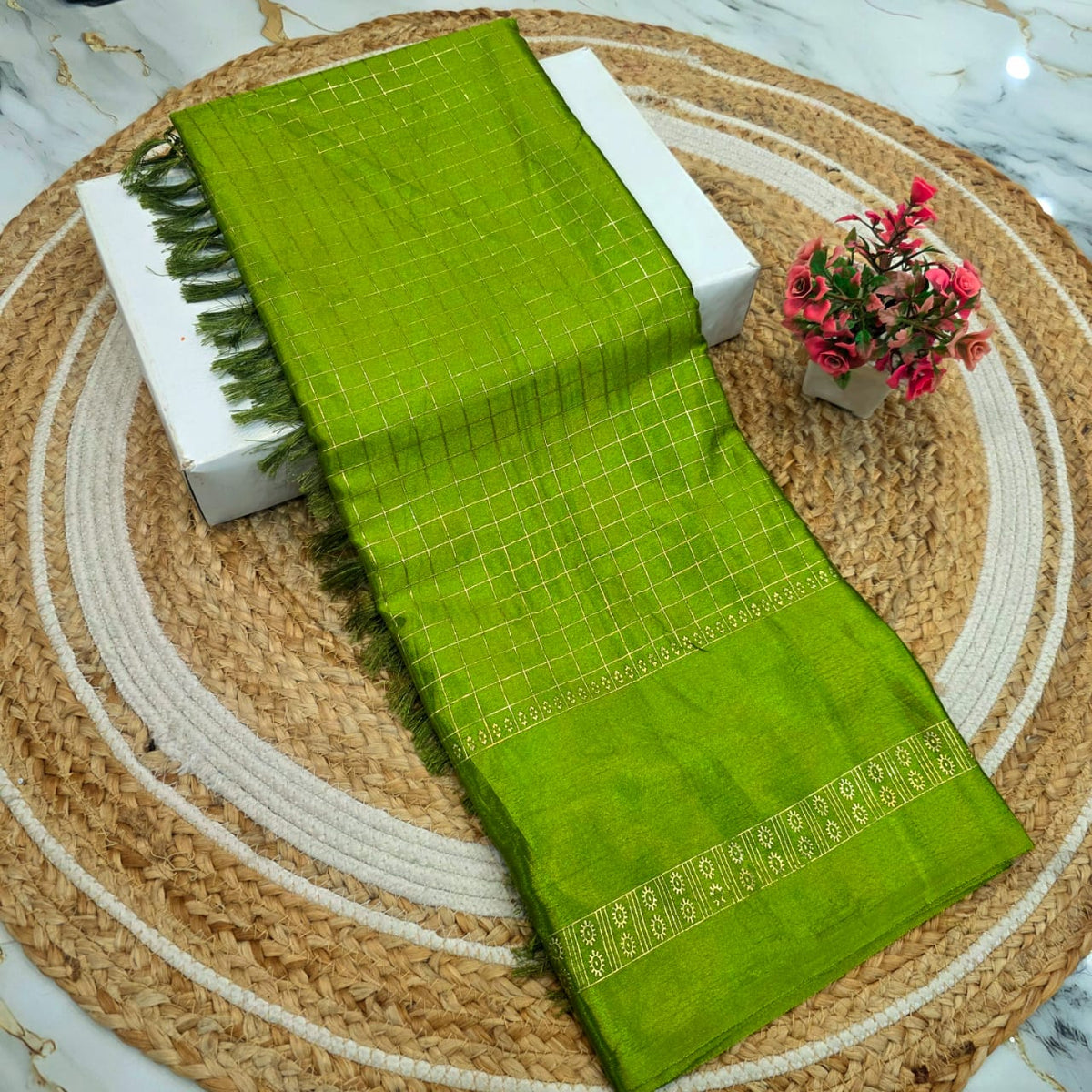 Checked Foil Work Saree ( Same Colour Only Dispatch )
