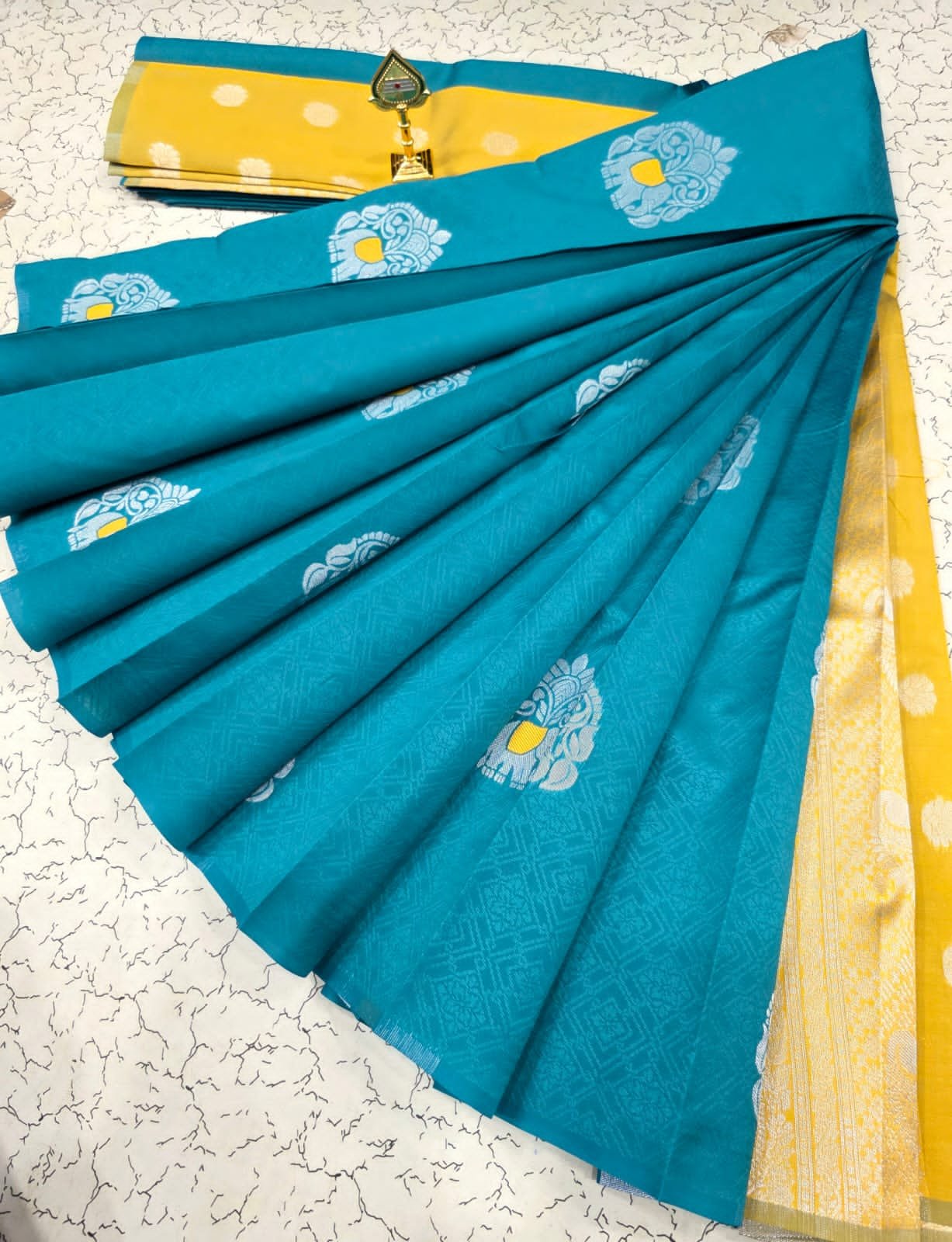 MuthuNila Soft Silk Saree