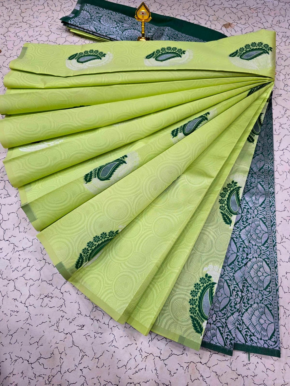 MuthuNila Soft Silk Saree