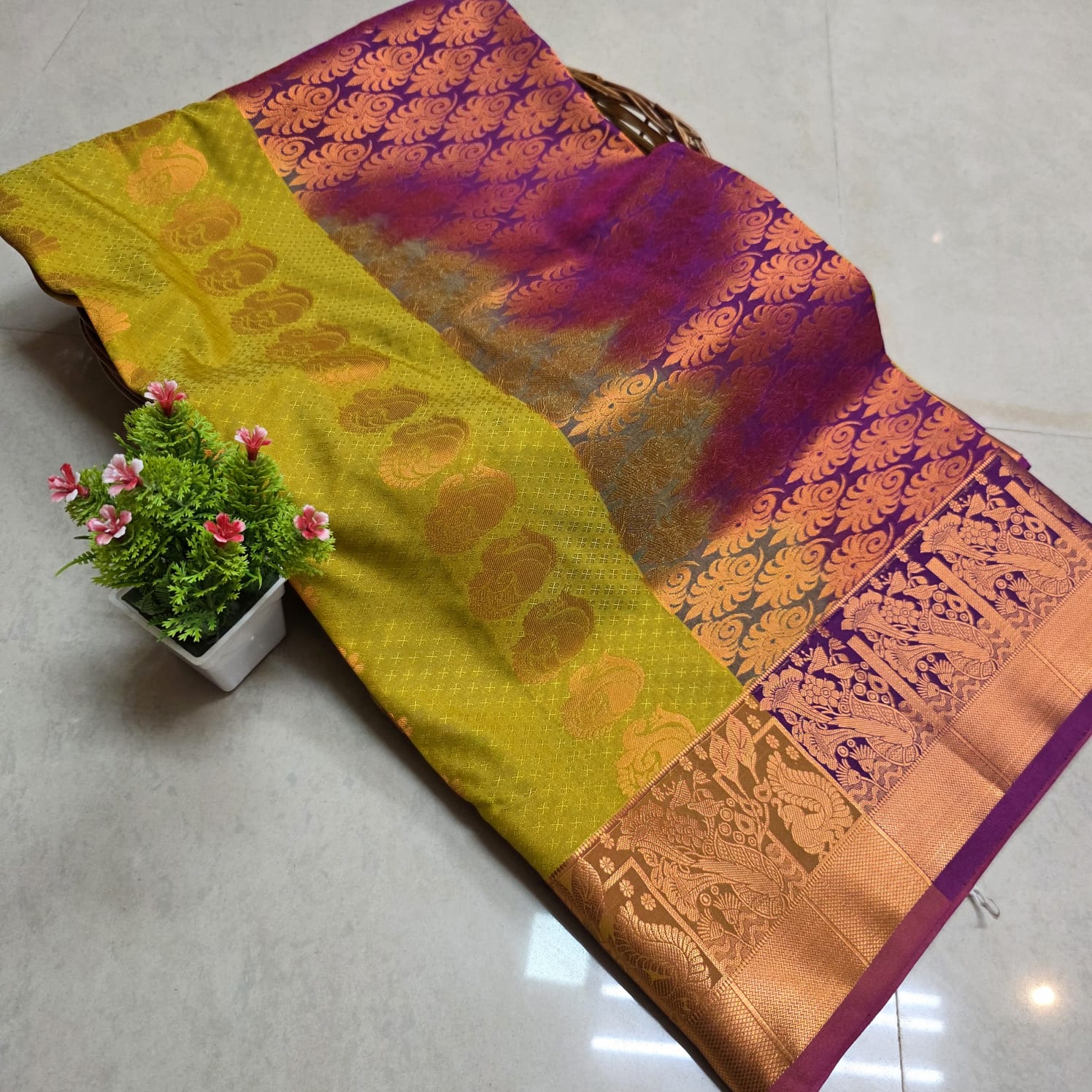 Aadi Offer Clearence Sales Sare