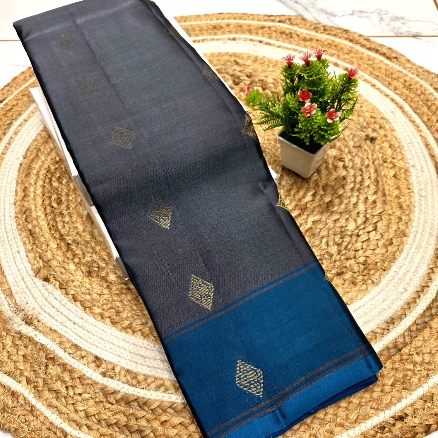 Vazhainaar pure soft silk