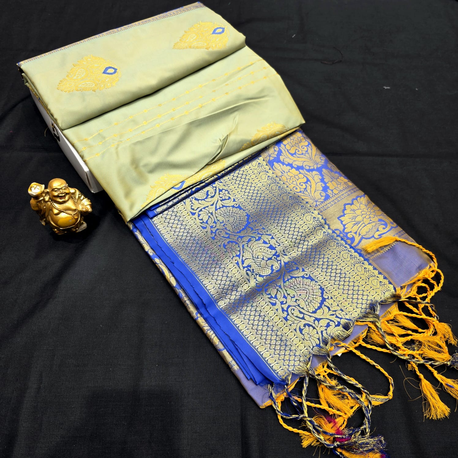 Luxury Soft Pattu