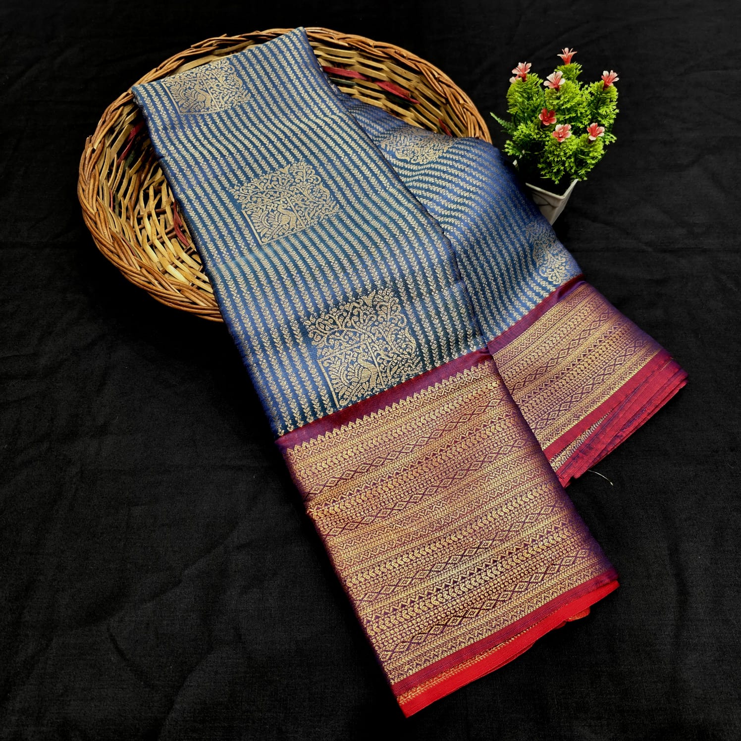 Traditional Vairaoosi Saree