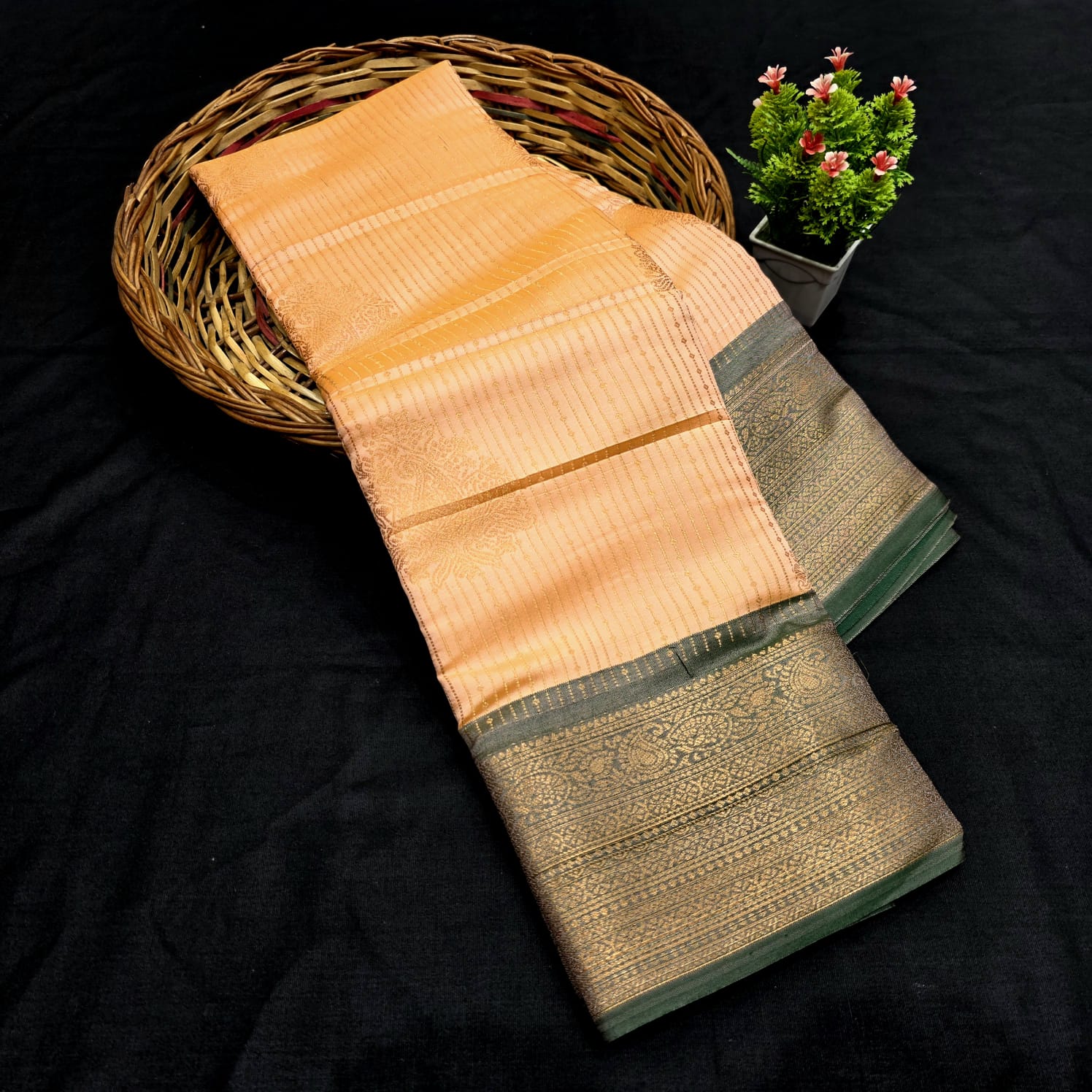 Traditional Vairaoosi Saree