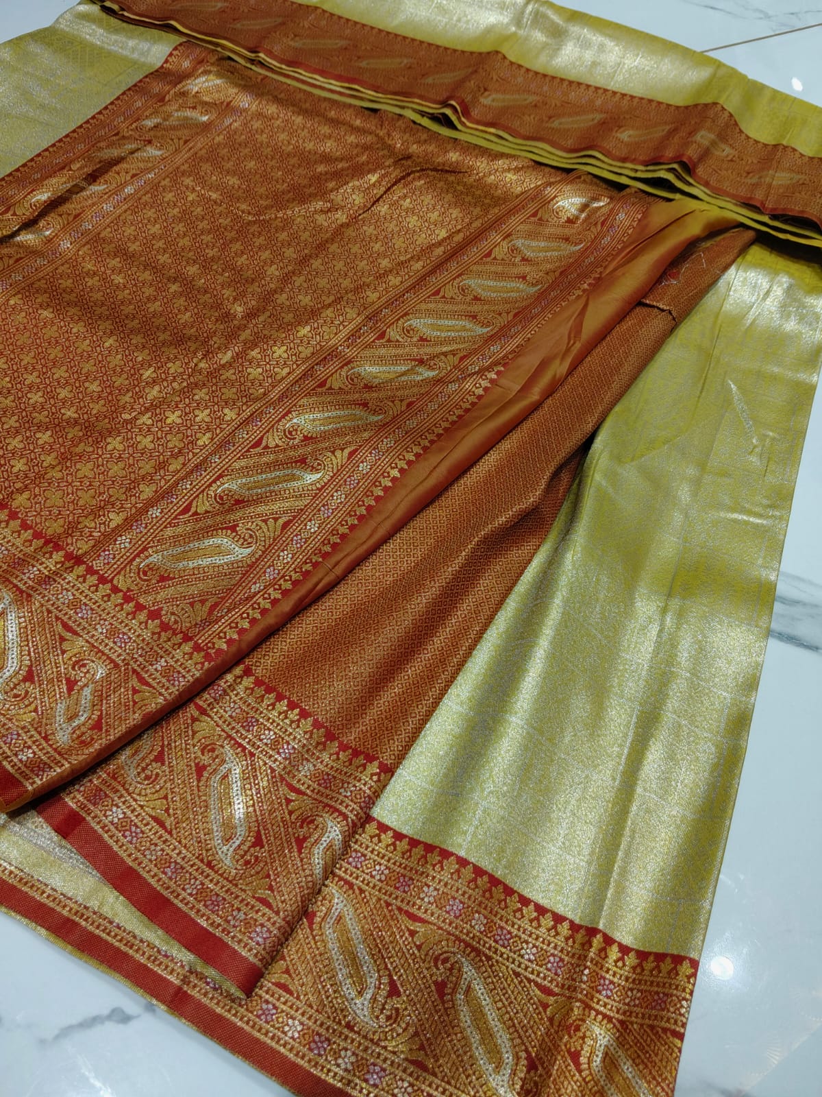 Thanga Mayil  Saree