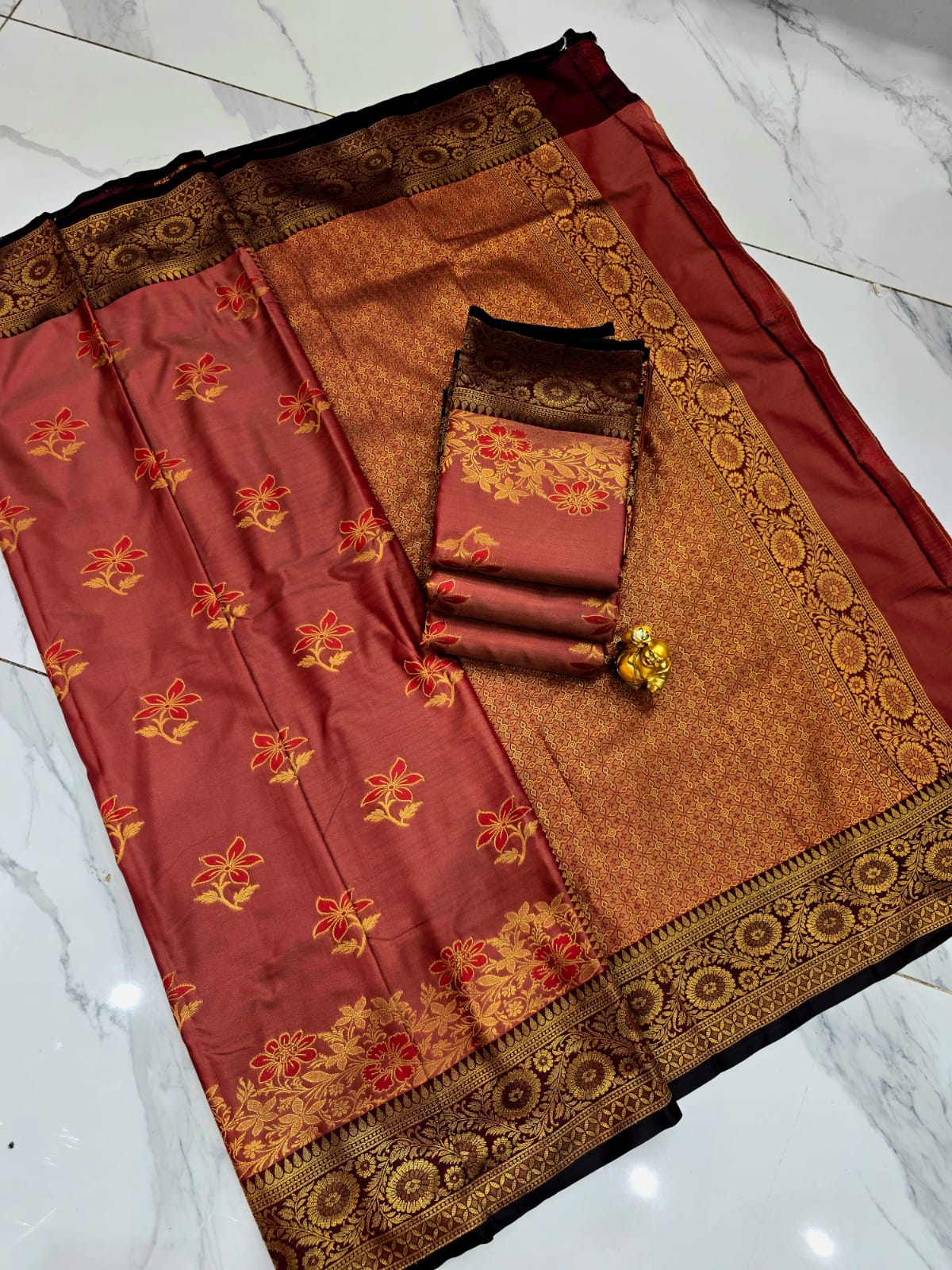 ROYAL FLORAL BORDER SOFT SILK SAREE