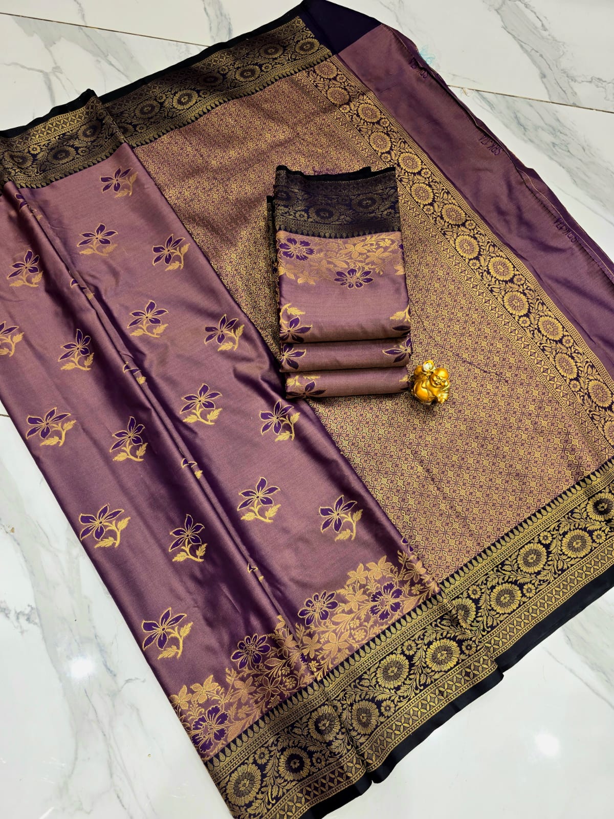 ROYAL FLORAL BORDER SOFT SILK SAREE