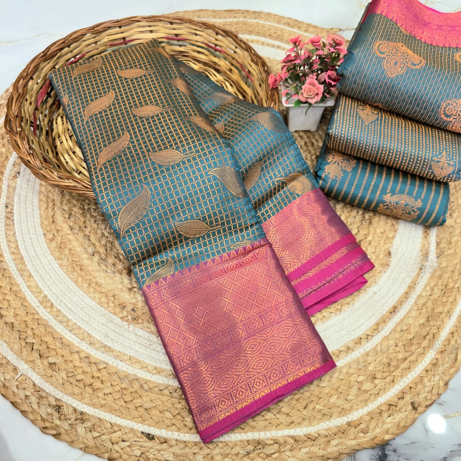 Vaira Oosi Soft Silk Saree