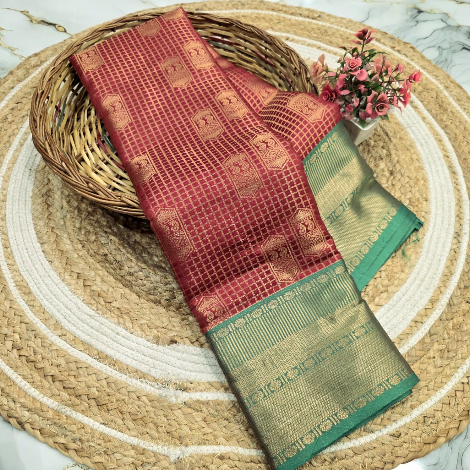 Vaira Oosi Soft Silk Saree