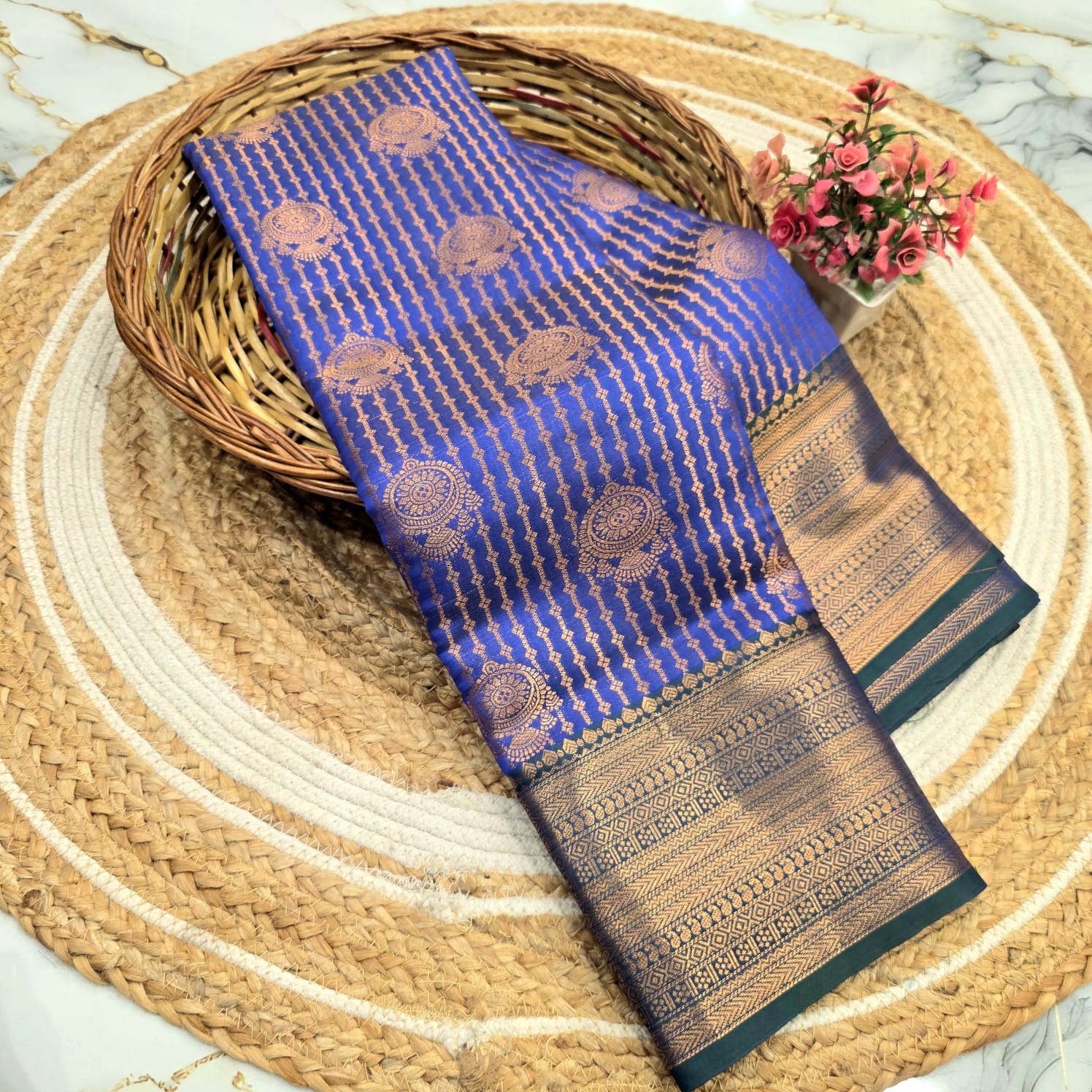Vaira Oosi Soft Silk Saree
