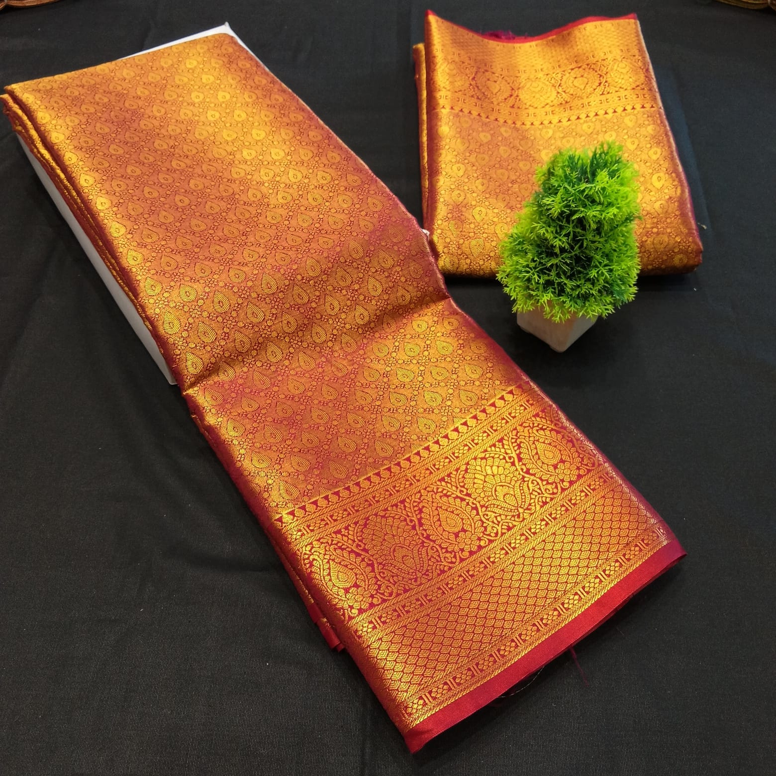 Premium Tissue Saree