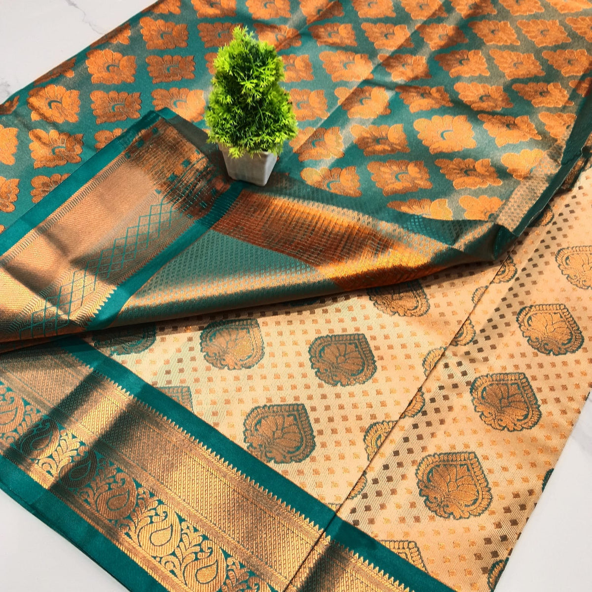 Jari Jacquard Tissue Saree
