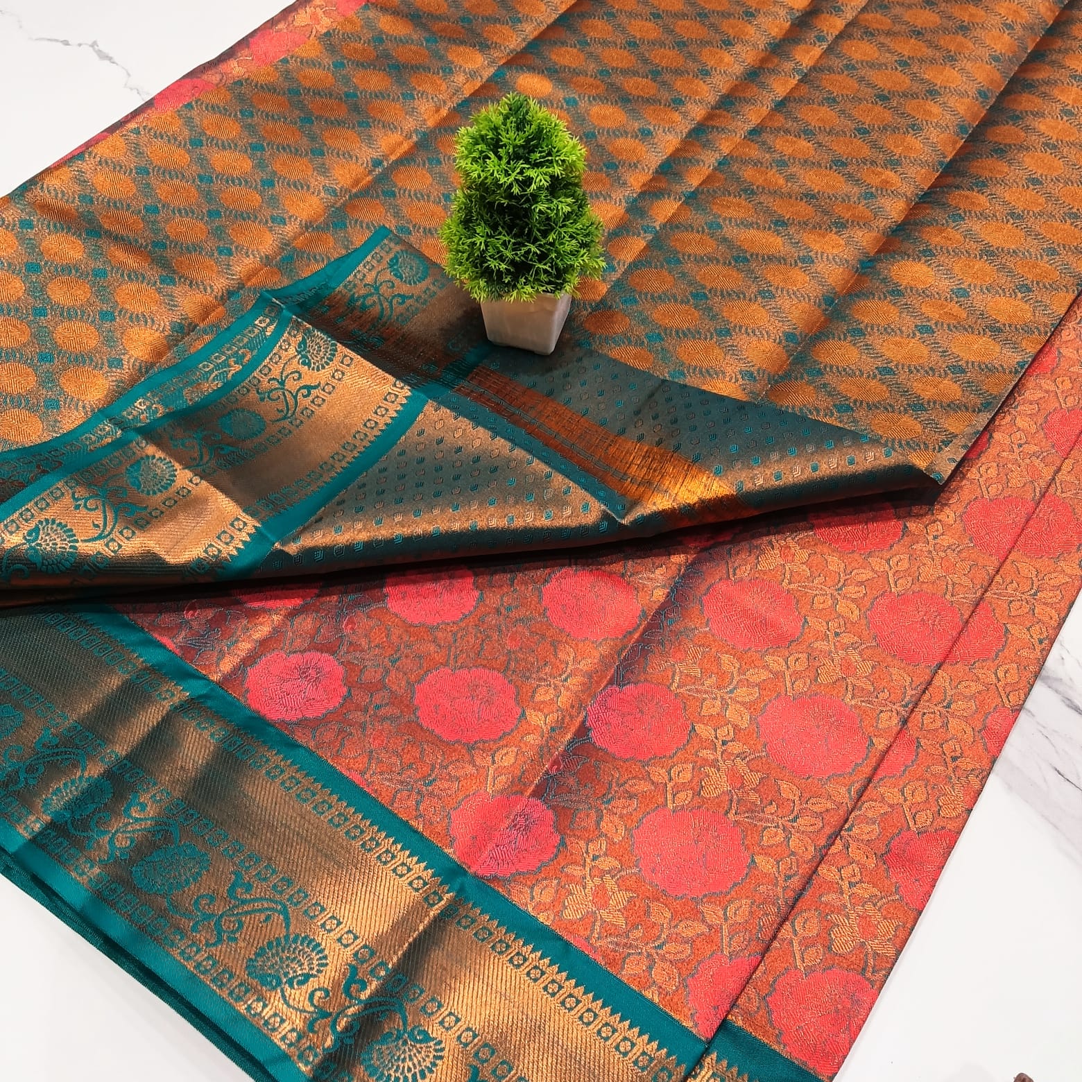 Jari Jacquard Tissue Saree