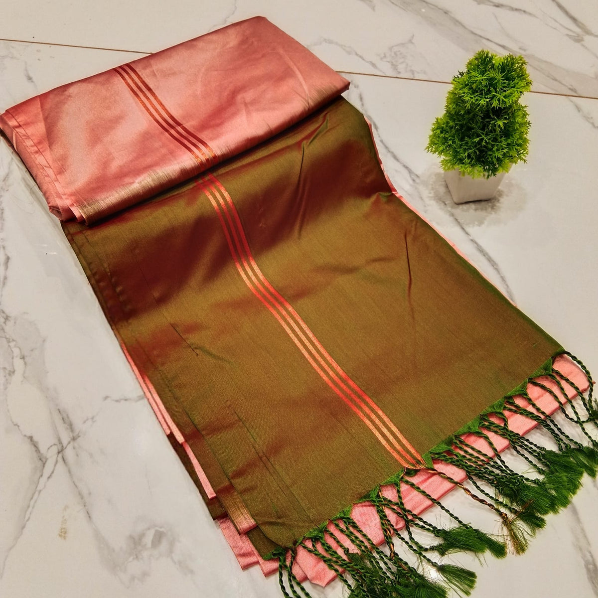Plain Luxury Soft Silk Sarees With Jacquard blouse