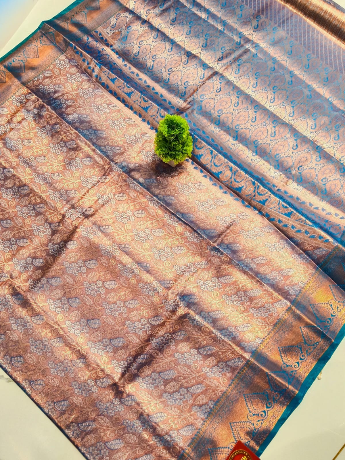 Laxana Tissue Silk Saree