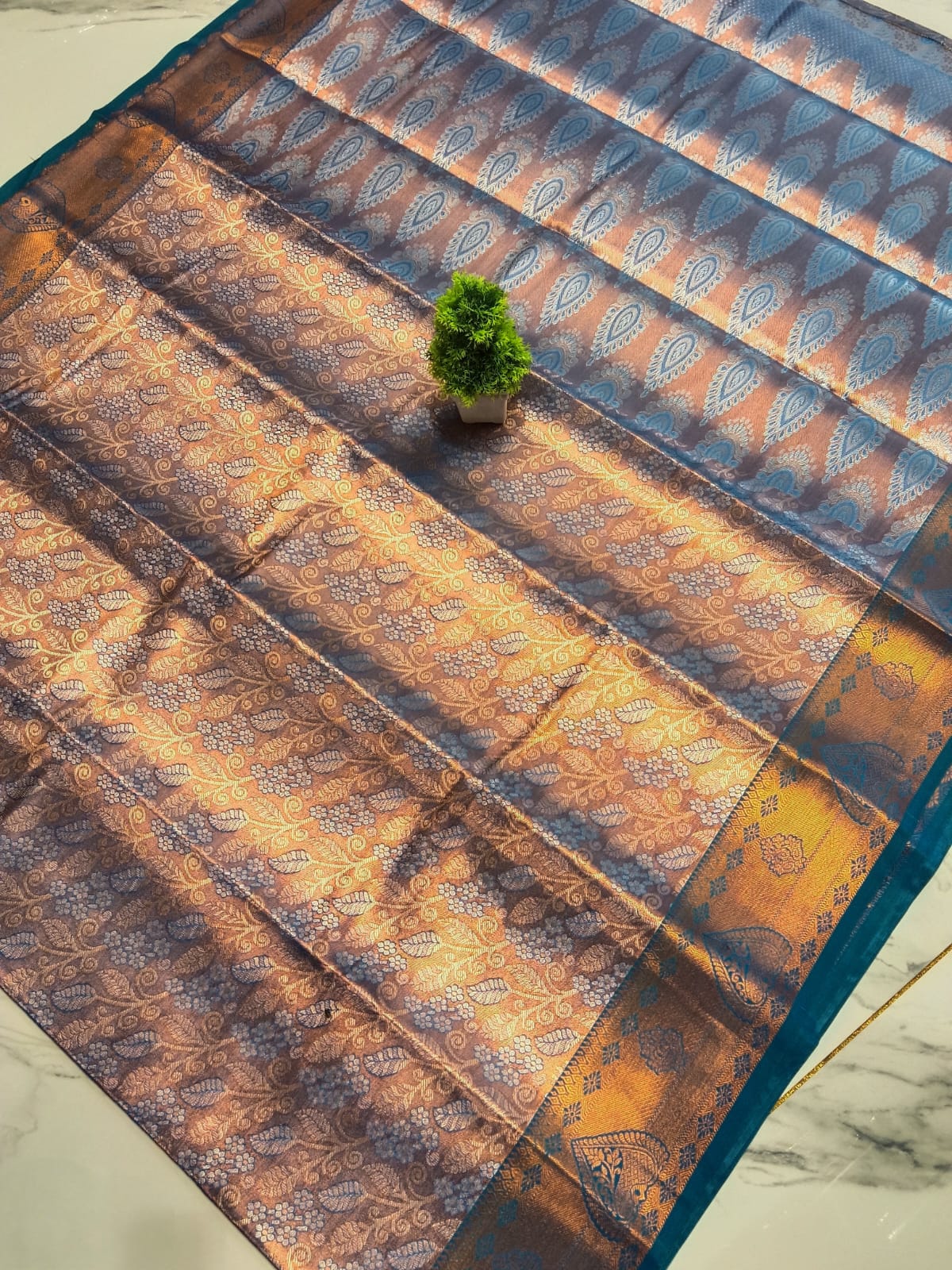 Laxana Tissue Silk Saree