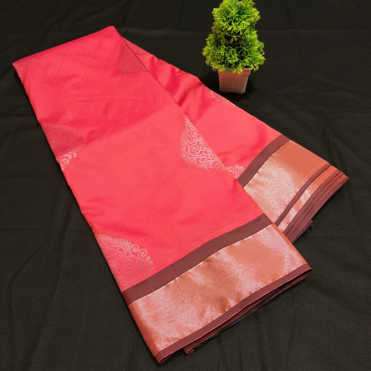 Mahalakshmi Border Saree