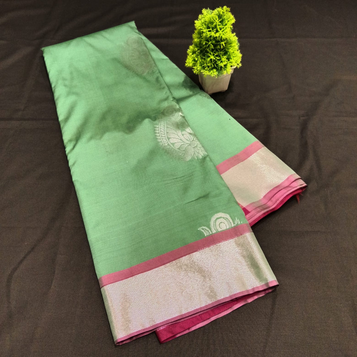 Mahalakshmi Border Saree