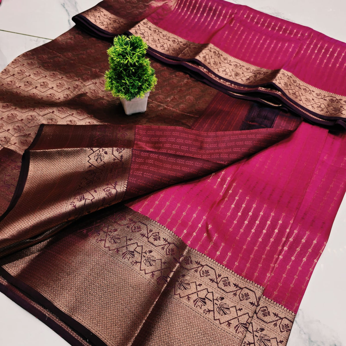 KORVAI MEENA SAREE    NOTE: DRY WASH