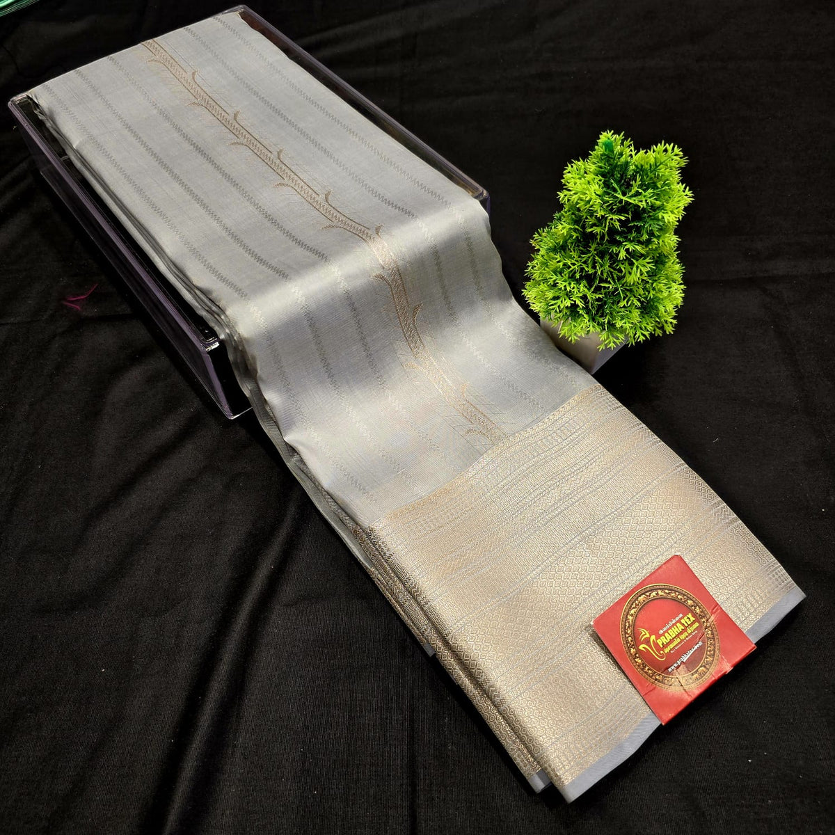 KORVAI MEENA SAREE NOTE: DRY WASH