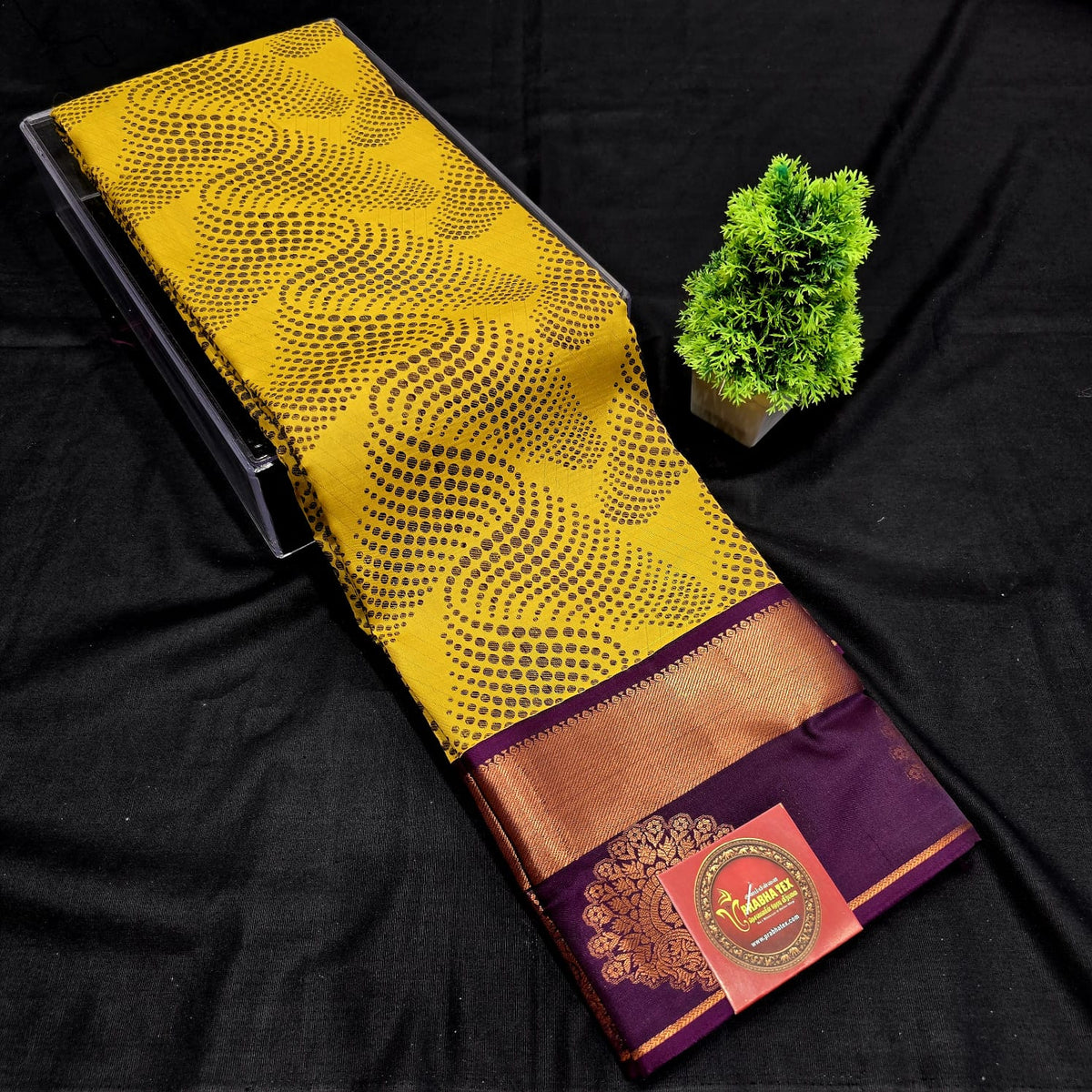 KORVAI MEENA SAREE  NOTE: DRY WASH