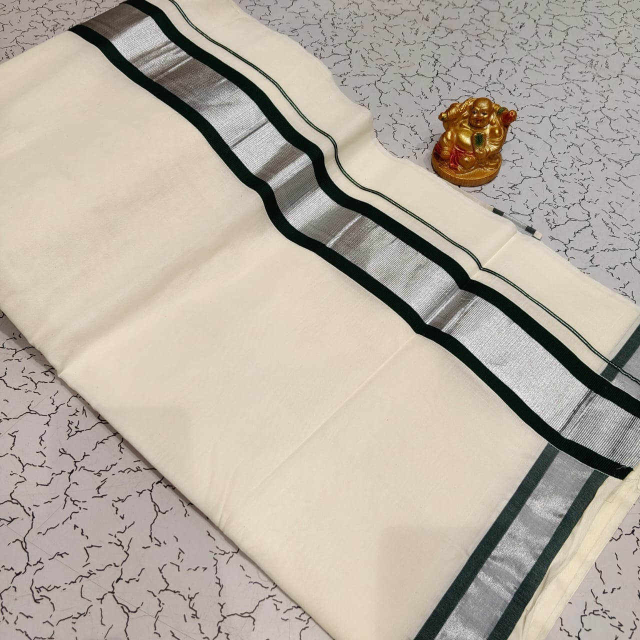 Kerala Plain Sarees