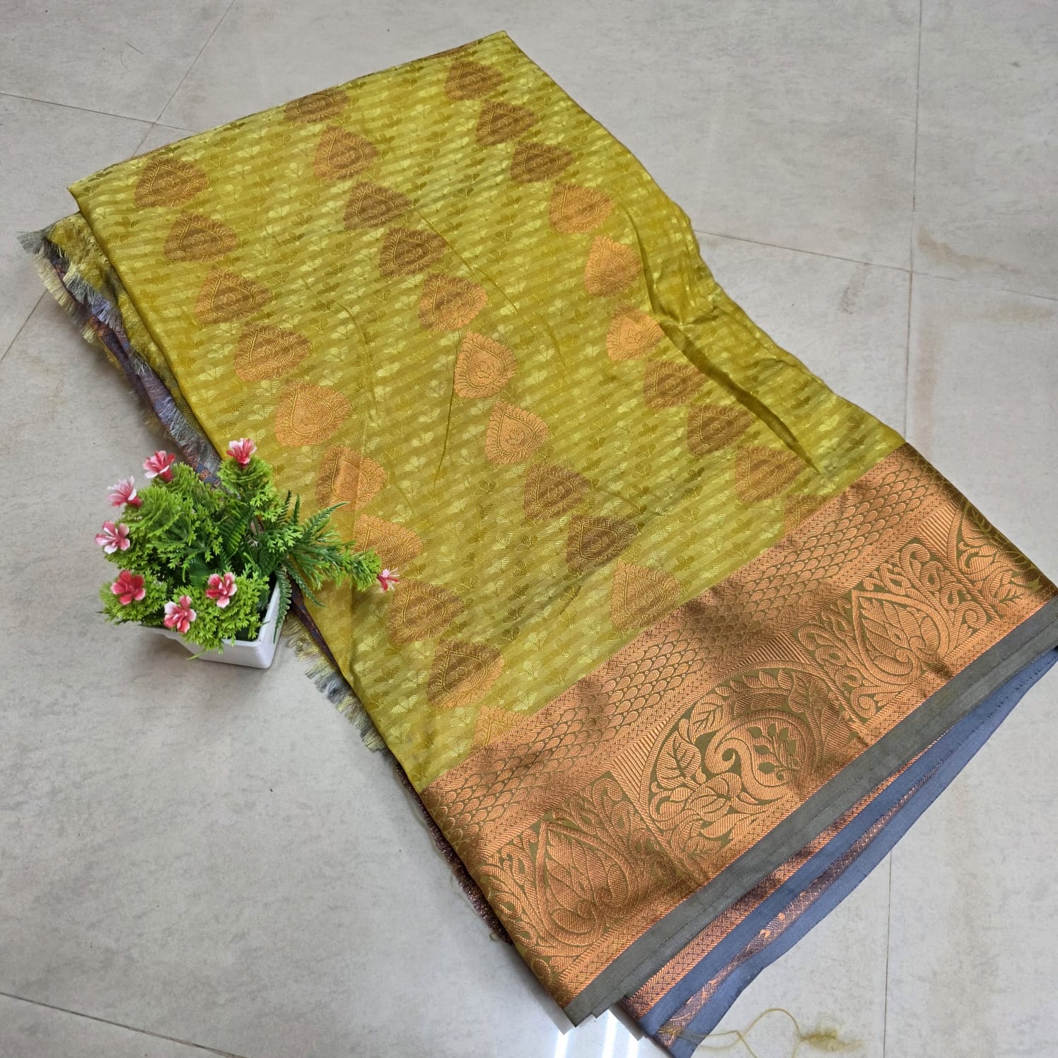 Stock Clearance Aadi Offer Saree