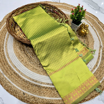 Elegant Checked Silk Saree