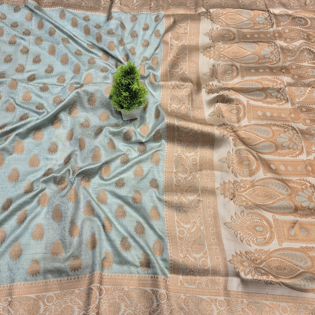Premium Paisley Design Silk Saree