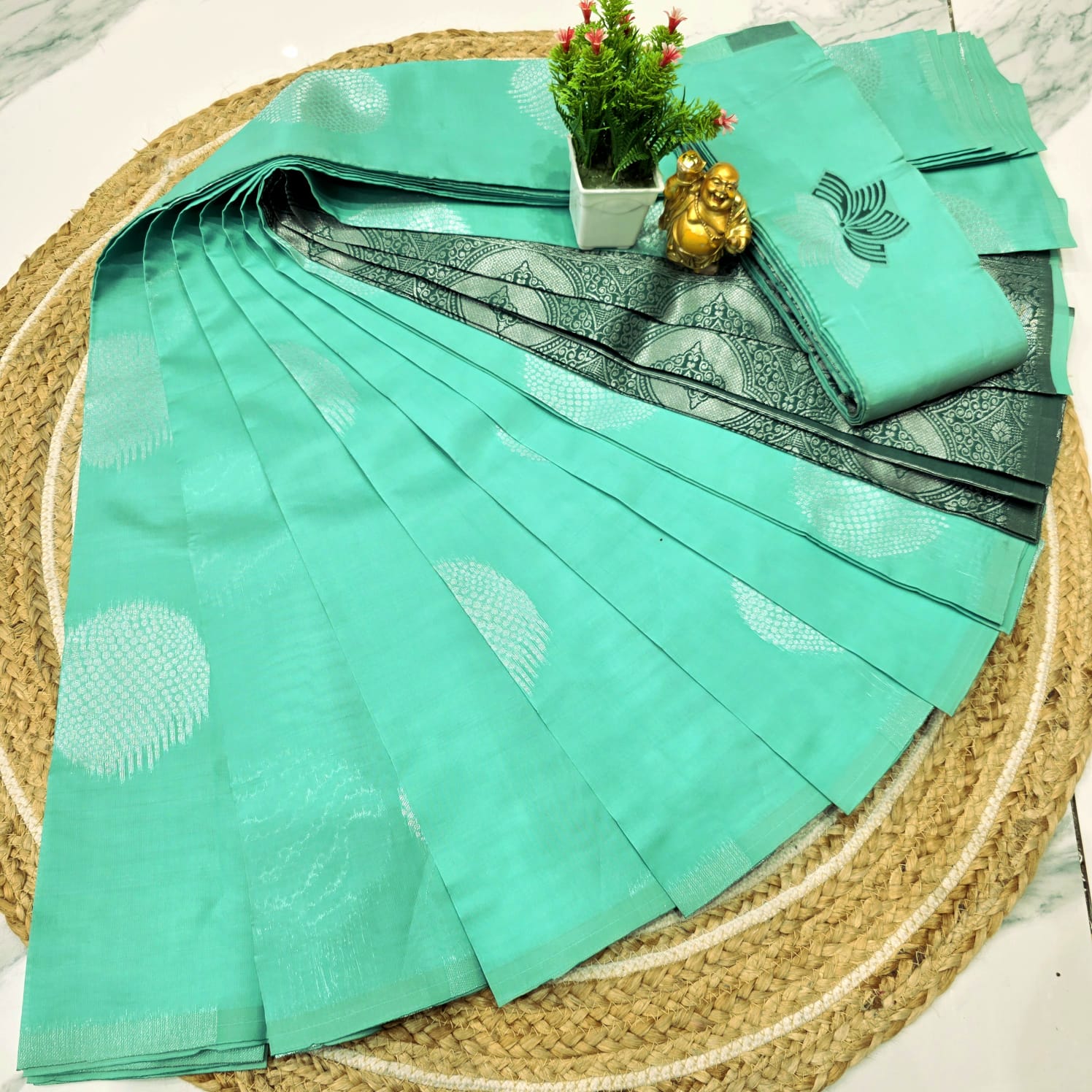 Borderless kubera Silk Saree