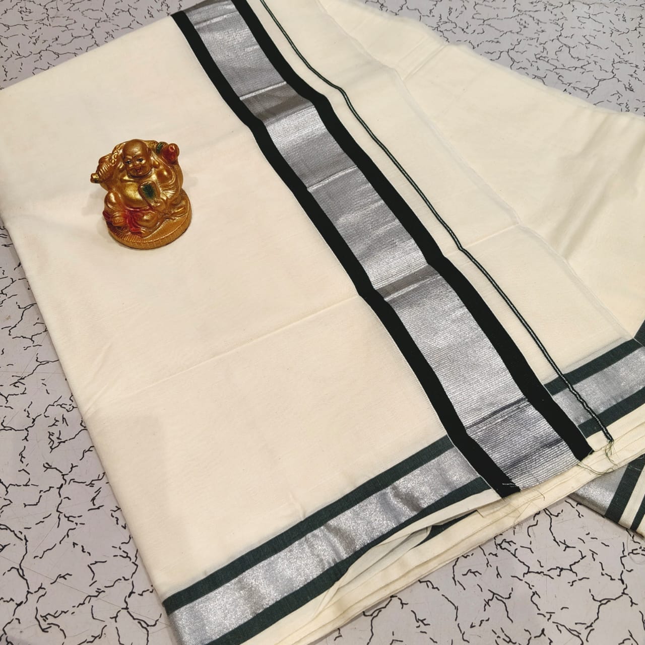 Kerala Plain Sarees