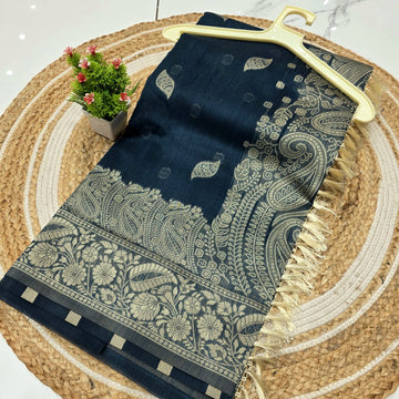 Weaving Cotton Saree