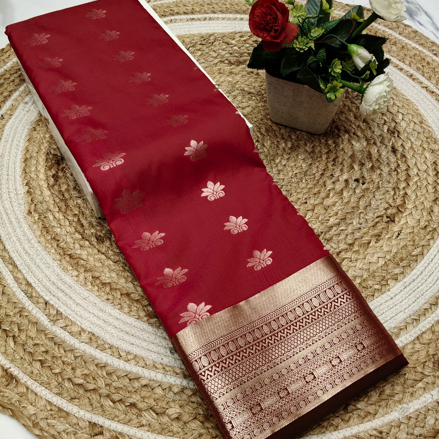 Magilmithra Soft Silk Saree