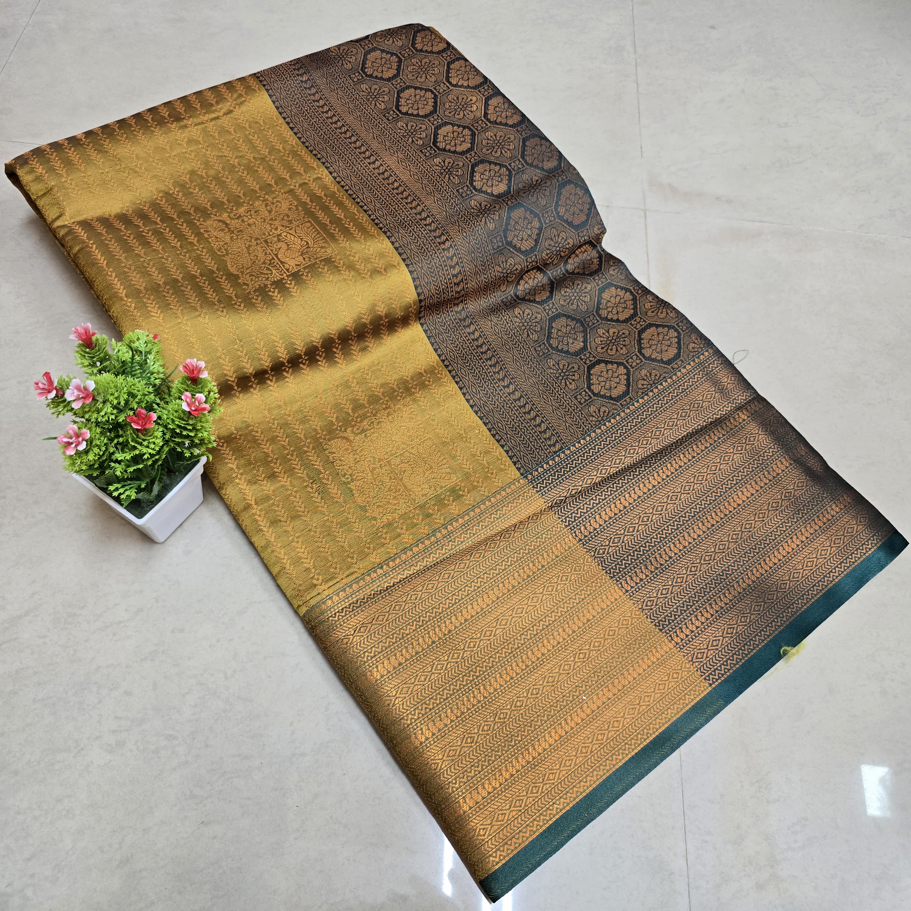 Stock Clearance Aadi Offer Saree