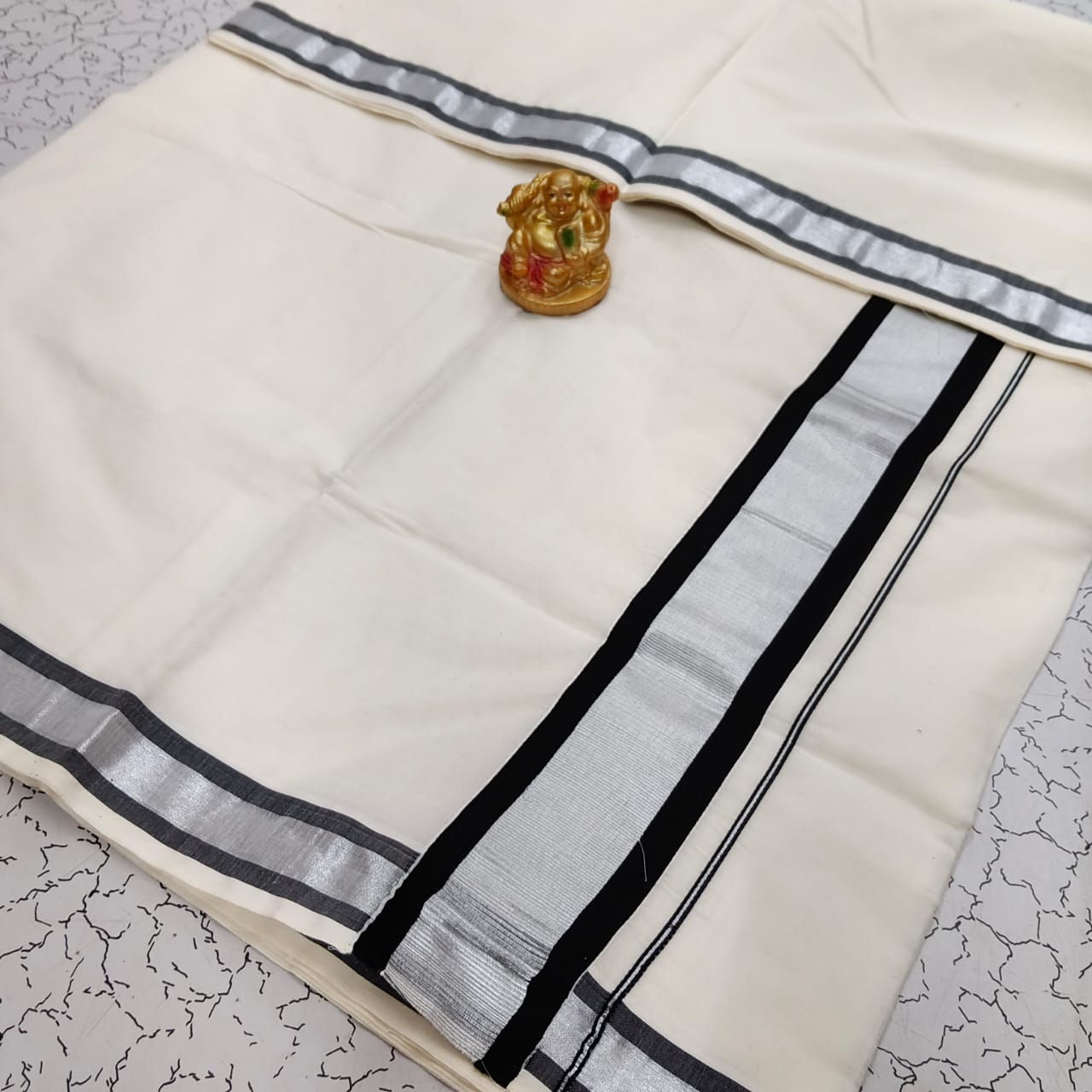 Kerala Plain Sarees