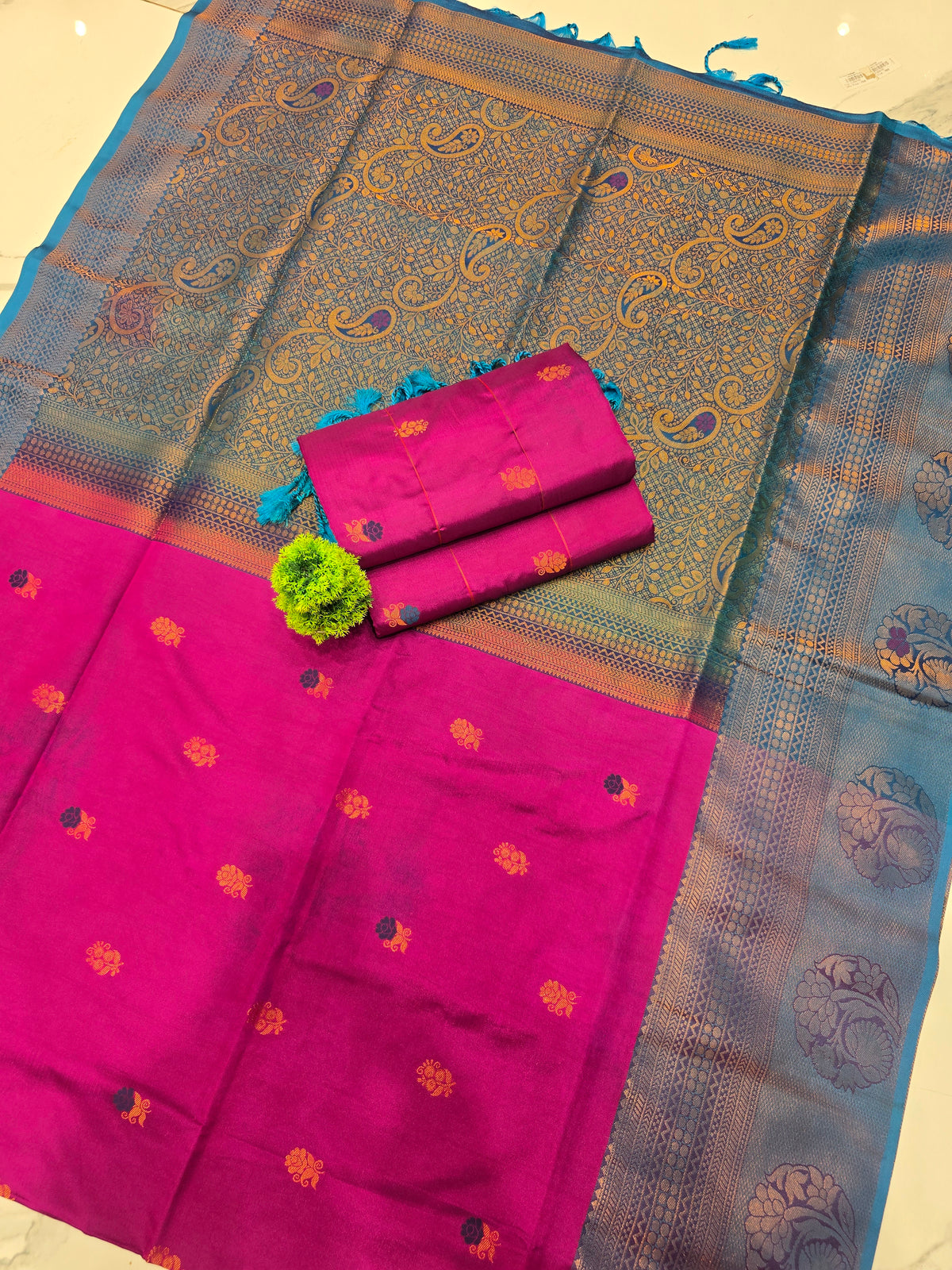 Elagent Soft Silk Saree ( Same Colour only dispatch )