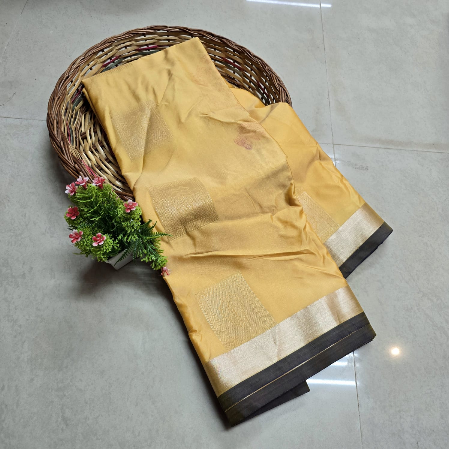 Stock Clearance Aadi Offer Saree