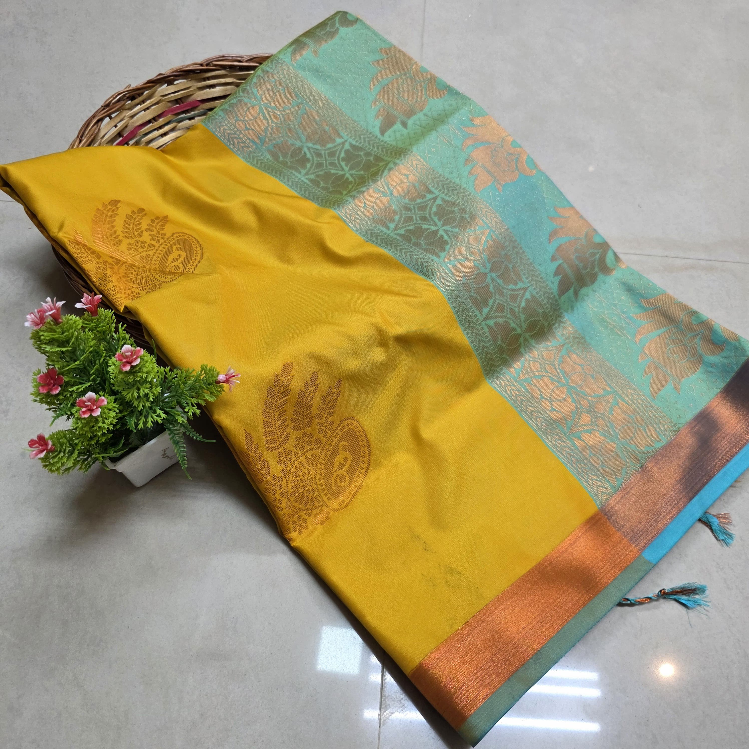 Stock Clearance Aadi Offer Saree