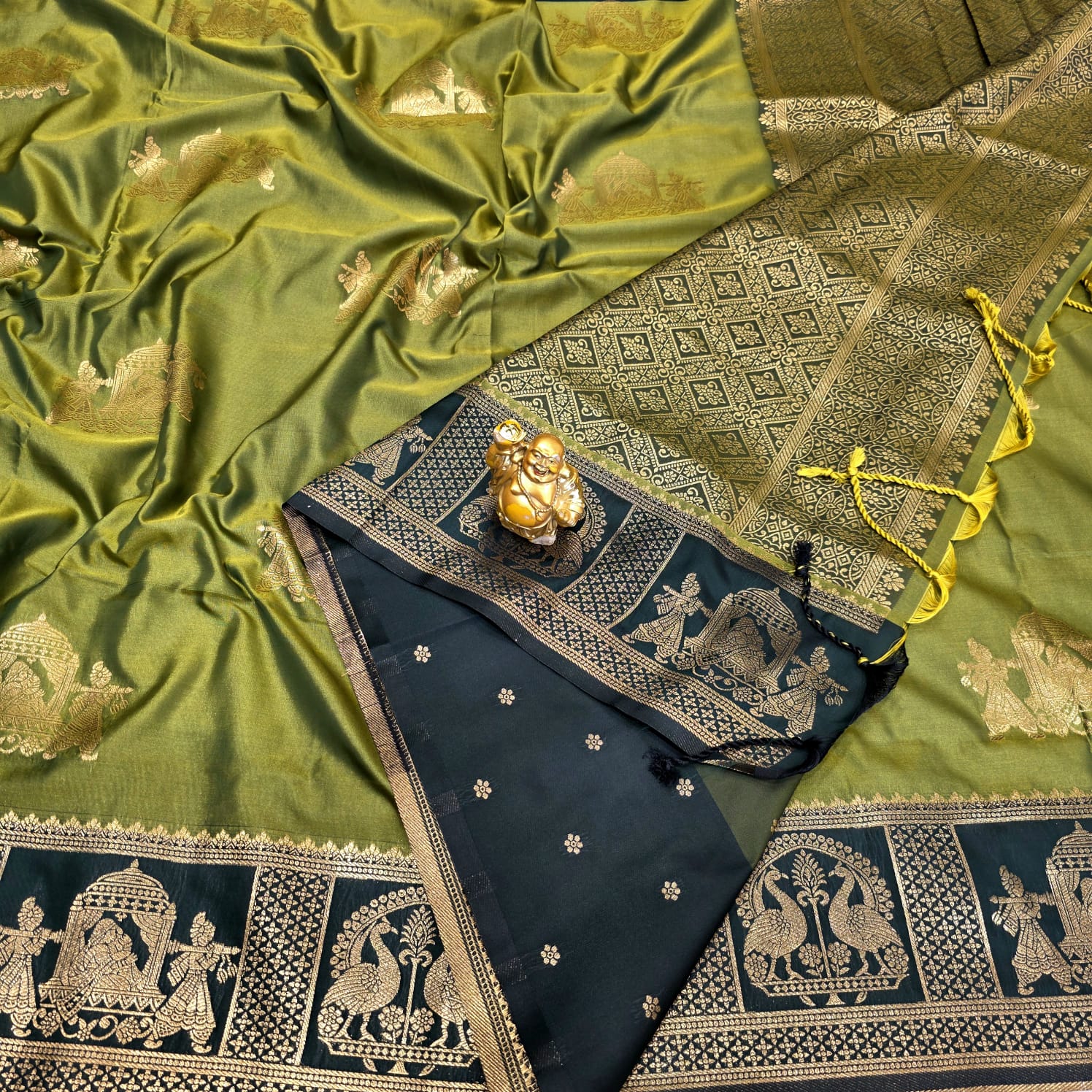 Luxury Pallakku Design Soft Silk Saree