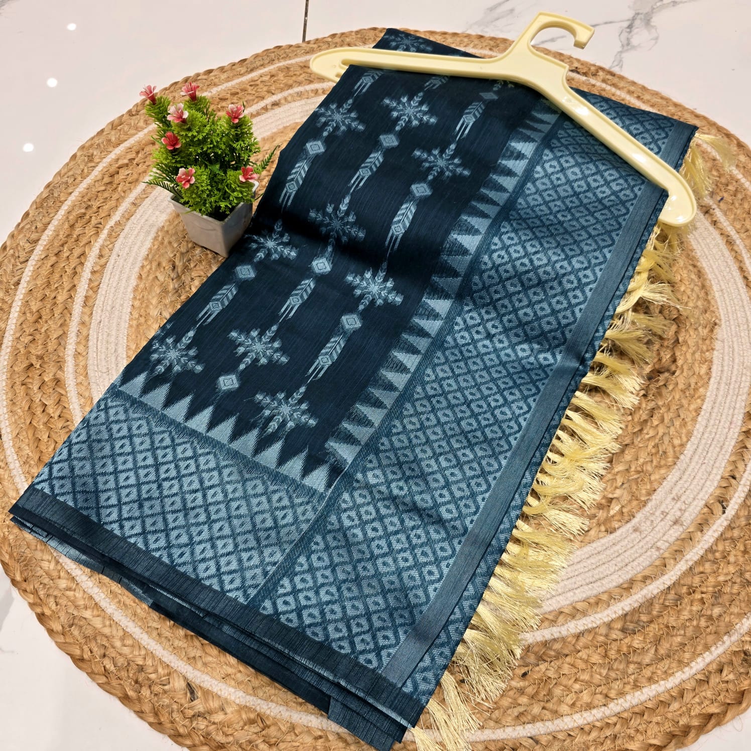 Weaving Cotton Saree