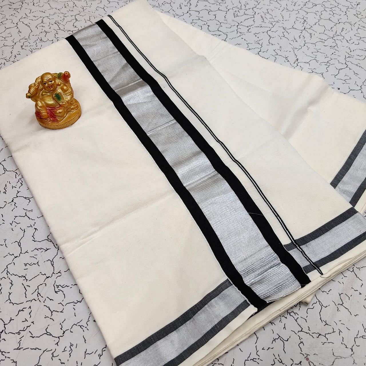Kerala Plain Sarees
