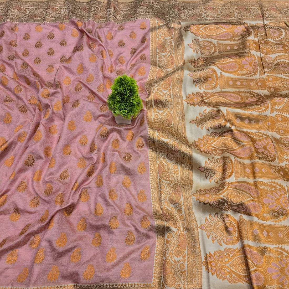 Premium Paisley Design Silk Saree