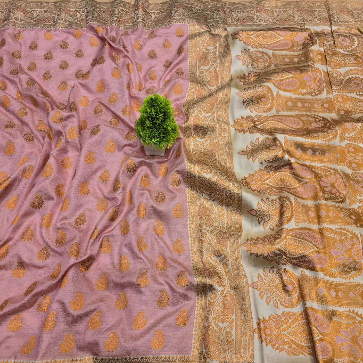 Premium Paisley Design Silk Saree