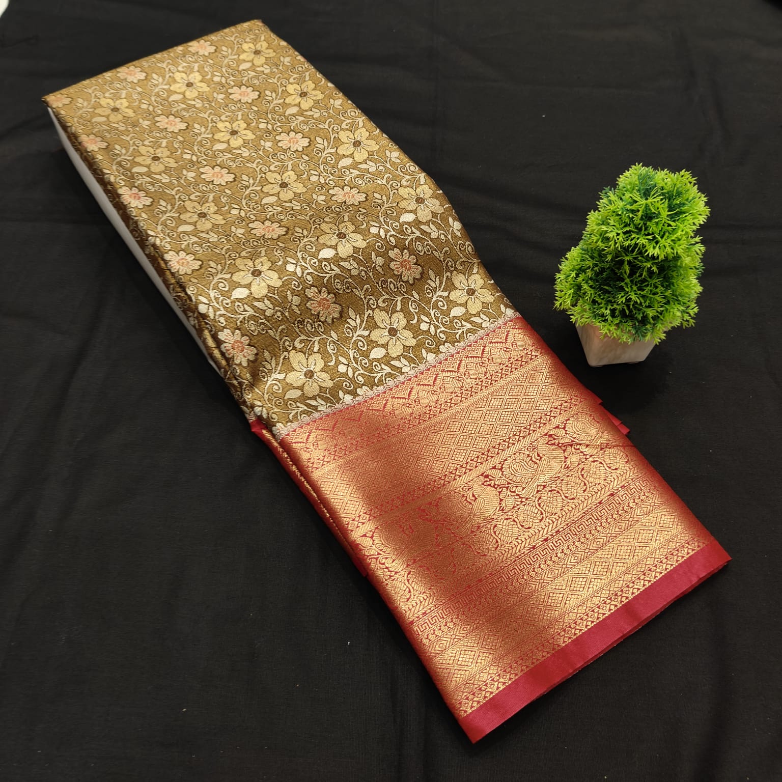 Pattu Pavadai Set