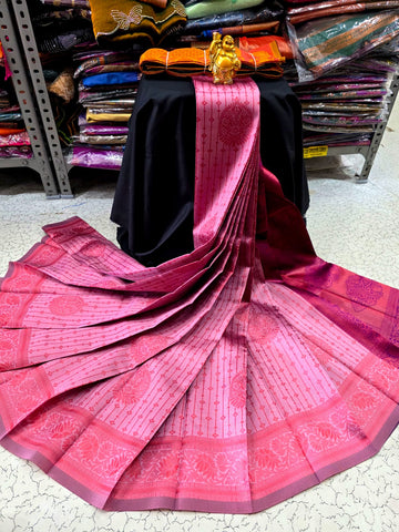 Vairaoosi Pattern Kubera - Pink