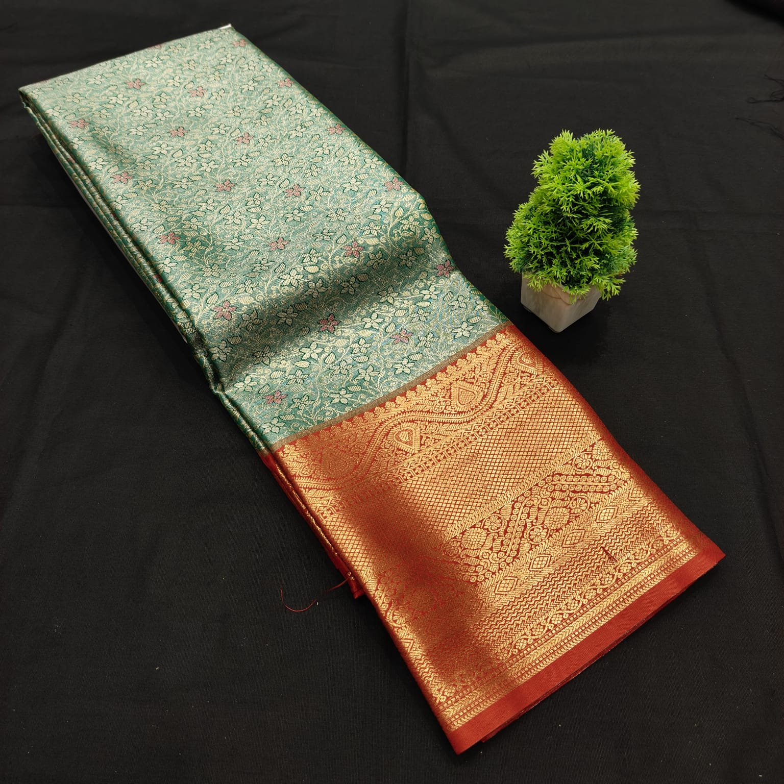 Pattu Pavadai Set