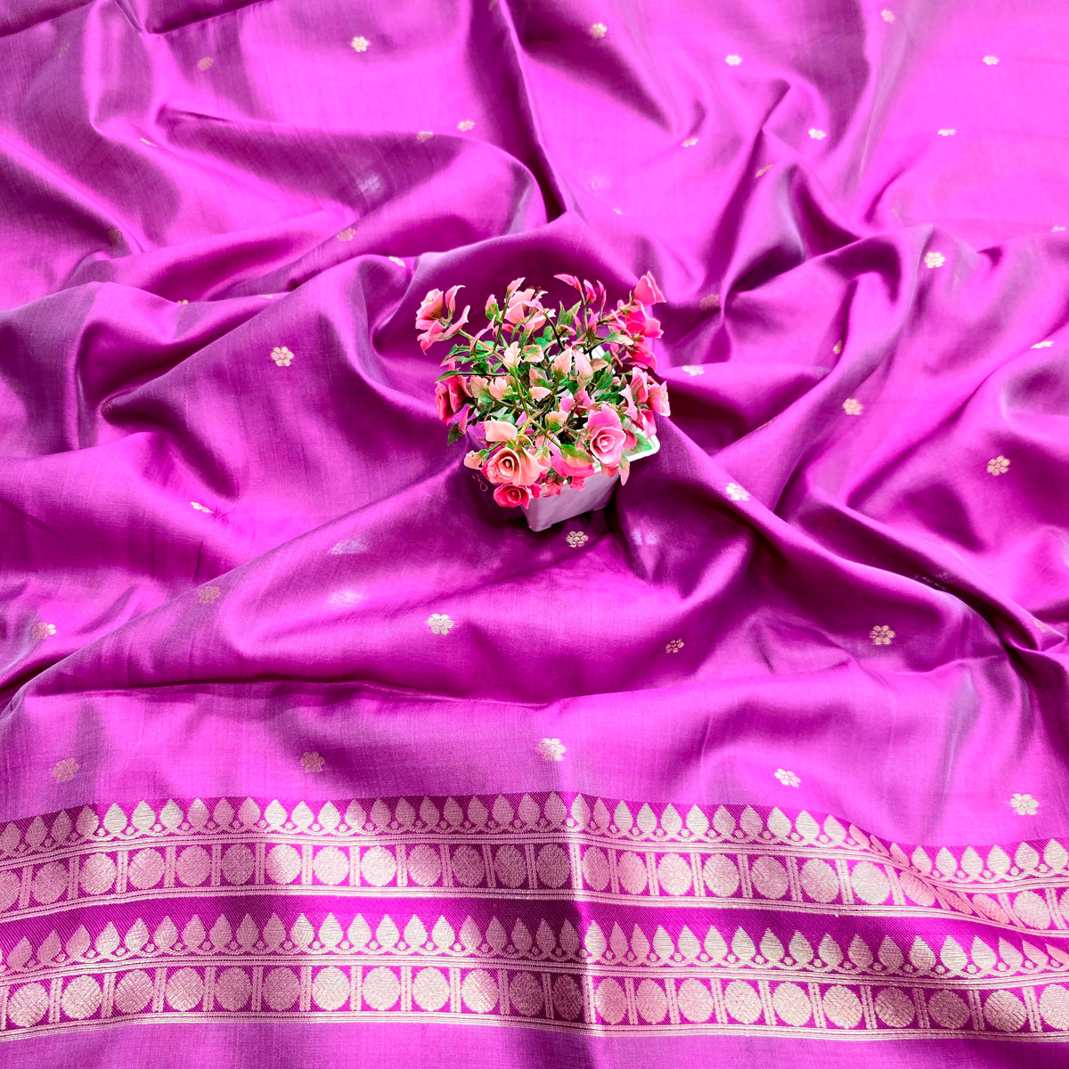 Checked Gold Woven Silk Saree