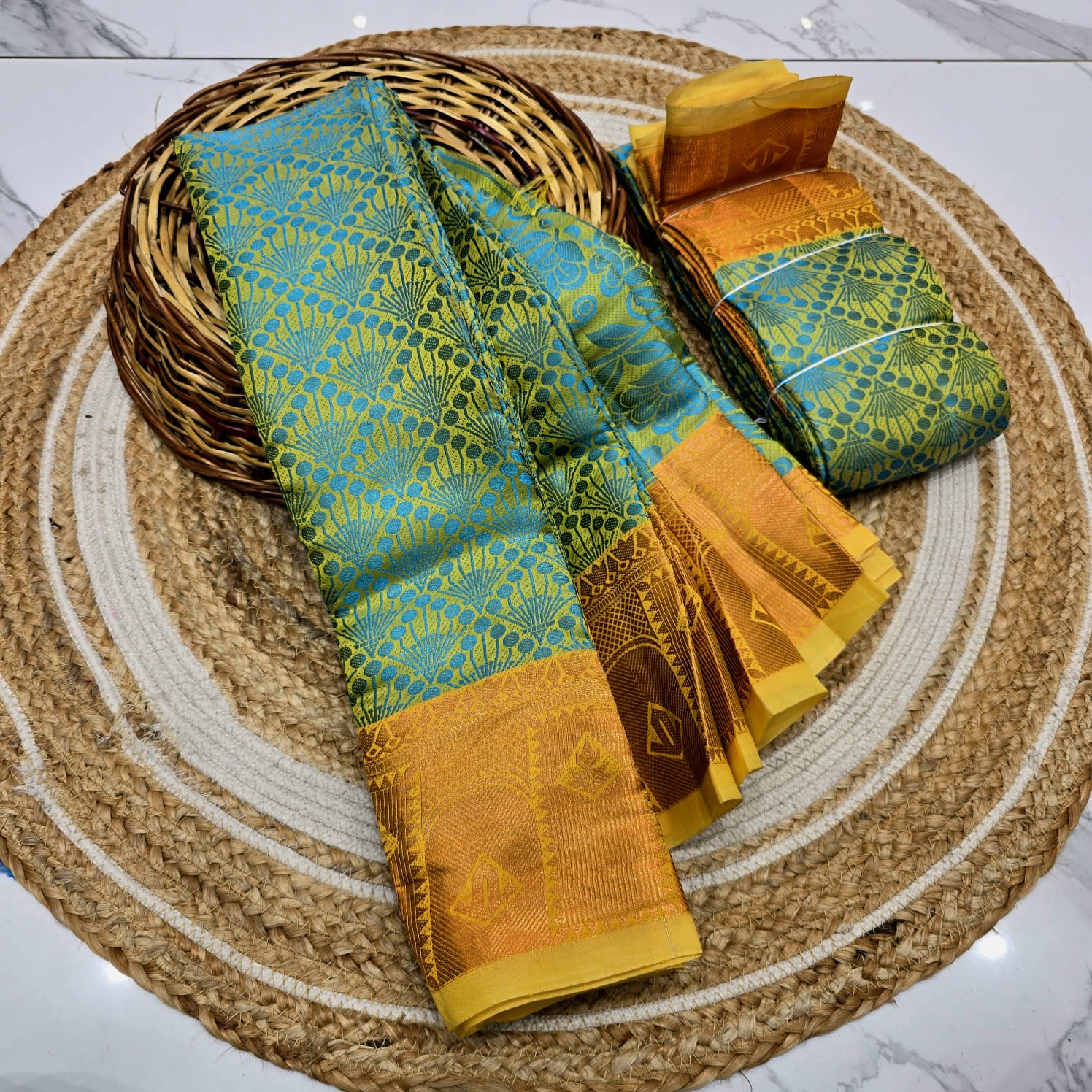 Offer Jacquard Silk Saree ( Same colour only dispatch )